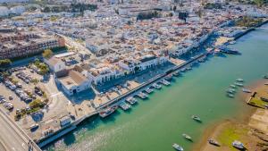 Sea Feeling Apartment in Tavira by LovelyStay