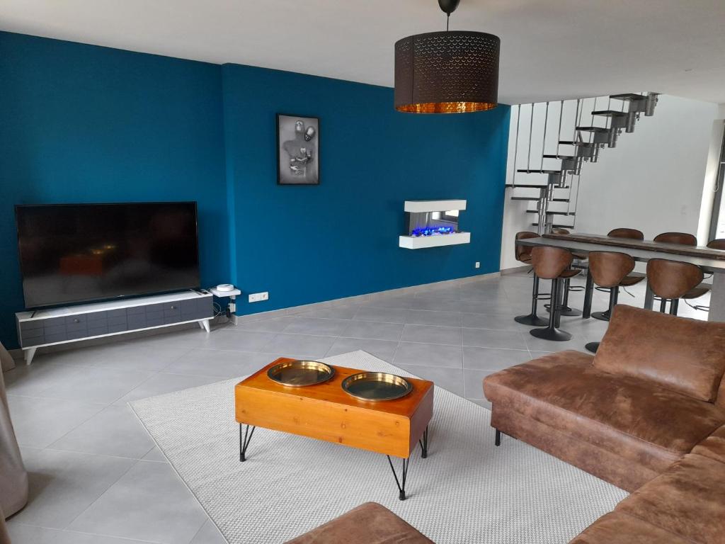 SEA FRONT SUITE - Panoramic View with Terrace - 85 m 06200 Nice