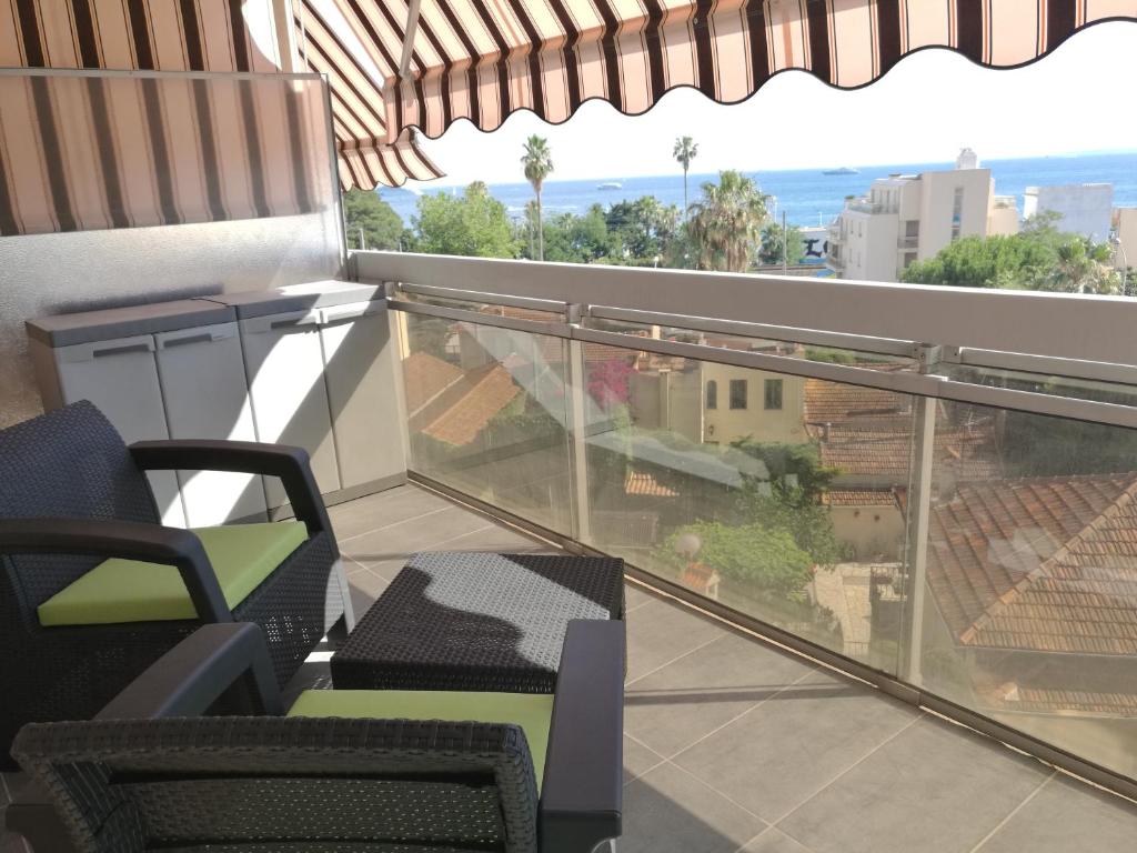 Appartement Sea Side Oceanides Les Oceanides 83 Bld Raymond Poincare 06160 Juan-les-Pins