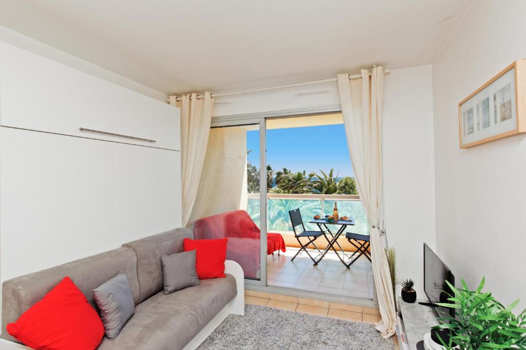 Appartement Sea Side YourHostHelper 78 Boulevard du Midi Louise Moreau 06150 Cannes