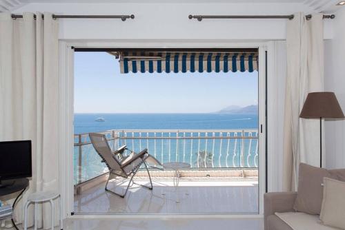 SEA VIEW 3 beds next to Palais