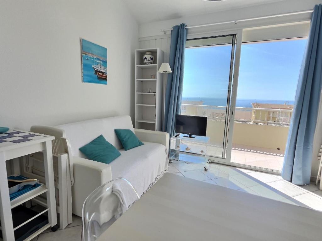 Appartement Sea view apartment in the center of Valras-Plage for 4 people 24 Boulevard Saint-Saëns 34350 Valras-Plage