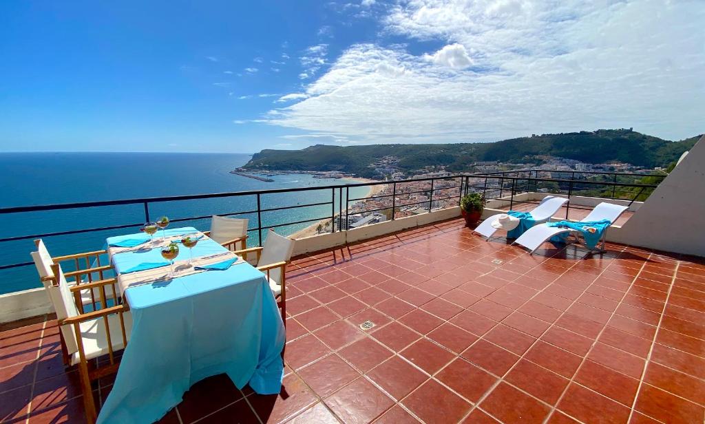 Sea View Apartment Sesimbra- Apartamento Vista Mar Edifício Panorâmico Lote 163 B, Menos 2 Esquerdo, Argeis, 2970-688 Sesimbra