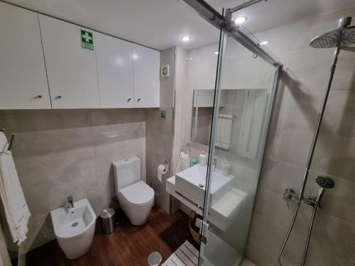 Sea View Apartment with AC & Parking in Funchal