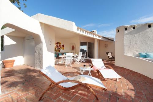 Sea View Duplex YourHostHelper
