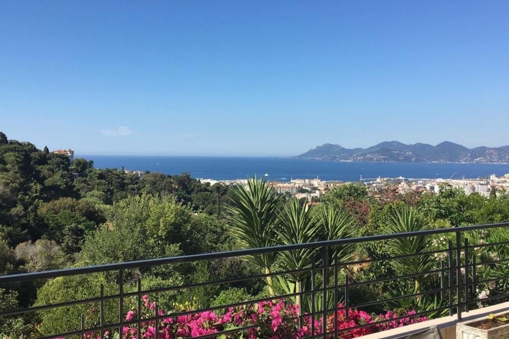 Appartement Sea View & Large Terrace LIVE IN LA VISTA 148 AVENUE DE VALLAURIS La Vista 06400 Cannes