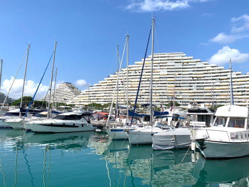 Sea view luxury apartment
