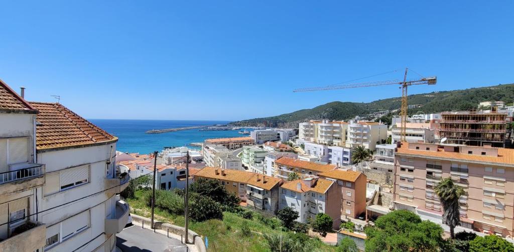 *SEA VIEW* New 3 Bedroom apt with FREE parking 1 Rua José Pinto Brás 2ºEsq (2nd Left), 2970-776 Sesimbra