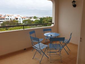 Sea view Penthouse 10 min walking Albufeira old town and Beach Pescadores