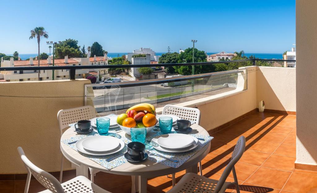 Sea View T1 Apartment - Free WiFi - Swimming Pool Rua José Ramos Pimenta, 8200-147 Albufeira