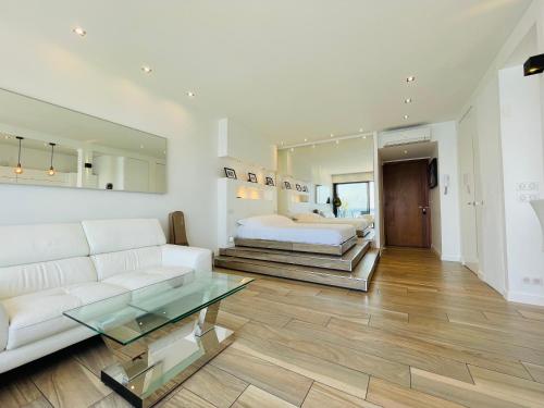 SEA VIEW TOP FLOOR - PROMENADE DES ANGLAIS