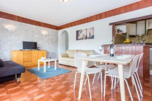Seagull Apartment by Seewest