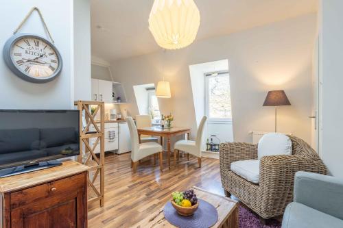 SEASIDE APARTMENTS - CAPTAIN'S HAVEN