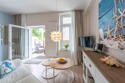 SEASIDE APARTMENTS - LITTLE BREEZE