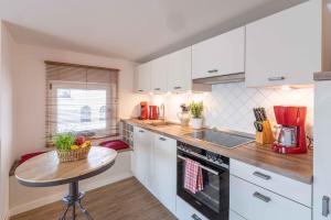 SEASIDE APARTMENTS - TOWNHOUSE