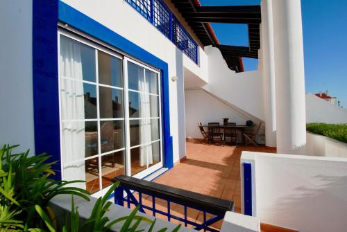 Seaside - Fantastic sea view apartment with private terrace and free Wi-Fi