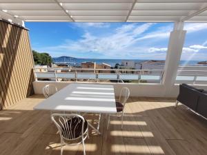 Appartement SEASIDEMEZE vue magnifique sur l'étang de Thau 3 Rue de Mansa 34140 Mèze Languedoc-Roussillon