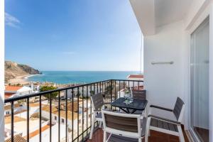 Seaview Apartment with amazing views