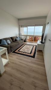 Seaview, beach front (50m) studio
