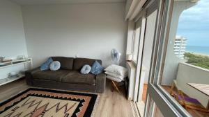Seaview, beach front (50m) studio