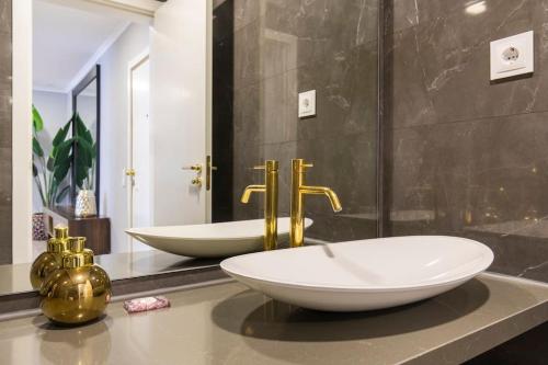 Seaview Luxury Apartment
