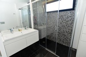 Appartement Sec XXI 12 - 3 Bed Flat Rua Velha da Ajuda, 32 5 - J 9000-115 Funchal Madère