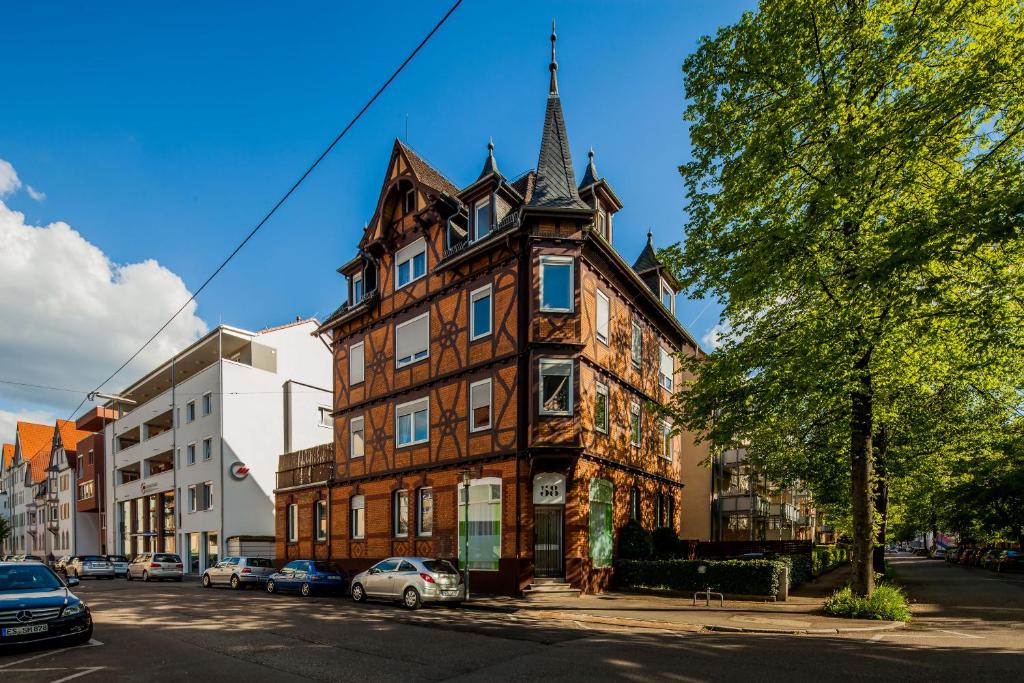SecondHome Esslingen - Very nice and large holiday apartment near historic city centre, B W1-2 58 Blumenstraße, 73728 Esslingen am Neckar