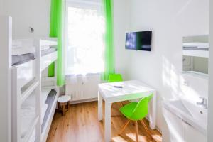 SecondHome Esslingen - Very nice and large holiday apartment near historic city centre, B W1-2