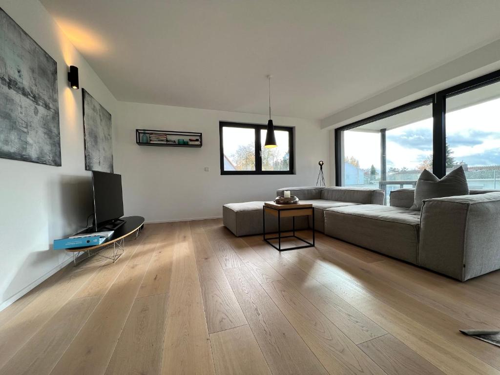 Appartement seenahe Design-Ferienwohnung Loft Azur Breitlestraße 88662 Überlingen