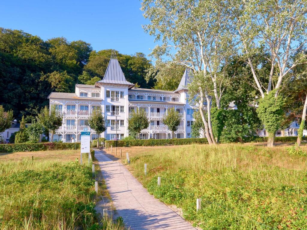 Seeschloss Binz - WG25 mit Panorama-Meerblick Strandpromenade 5, 18609 Binz