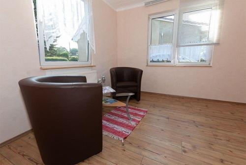 Sehr-guenstiger-Bungalow-fuer-2-Personen-1-Aufbettung-auf-Ruegen