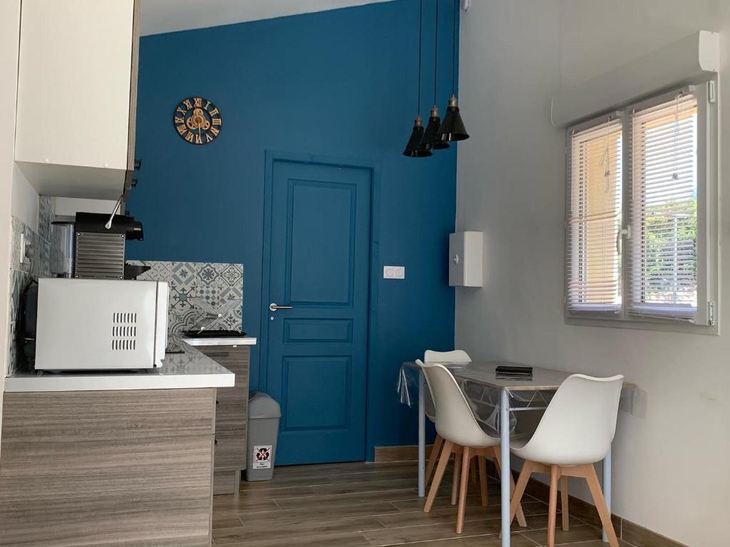 Appartement Séjour détente et bien être avec SPA au gîte l Olipin 352 Chemin de sous les Clos 30250 Aubais