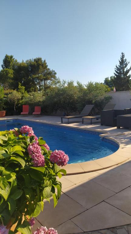 Séjour en pleine nature, vue imprenable, jacuzzi 06390 Contes