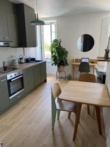 Sejour Nantais dans ce bel appartement pour trois