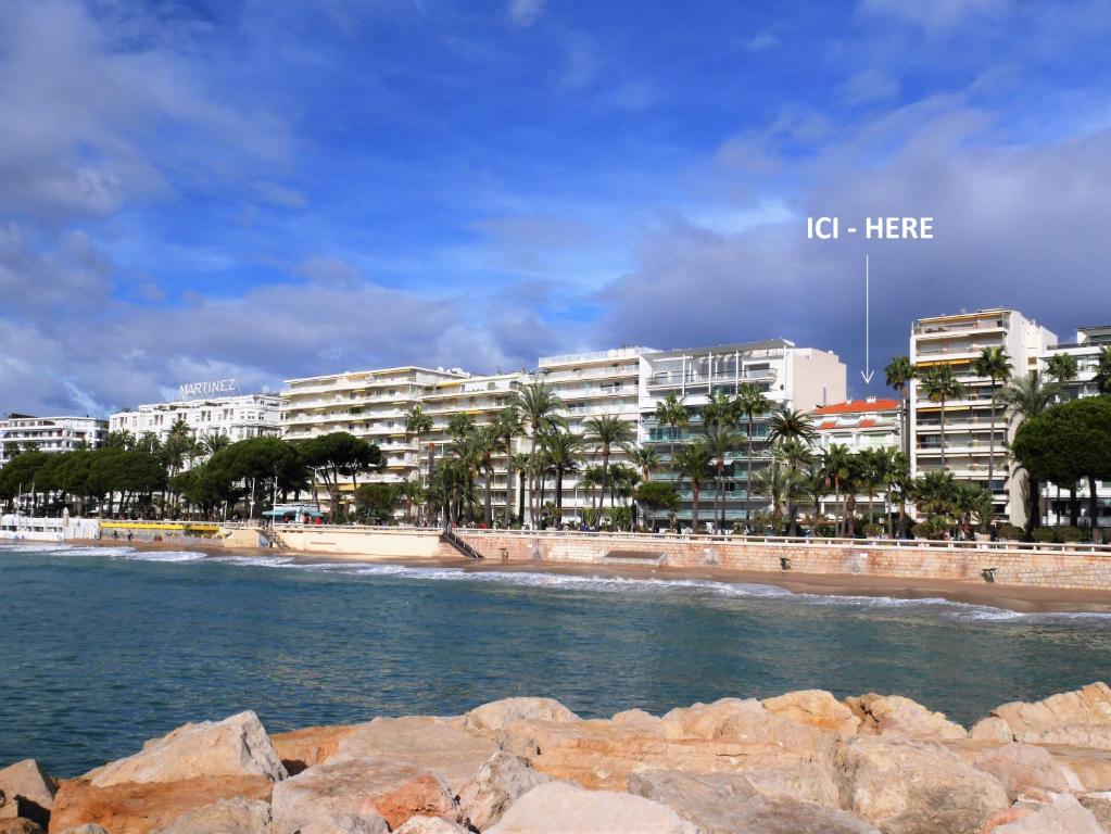 Séjour sur la Croisette ! 2ème étage 78 Boulevard de la Croisette, 06400 Cannes