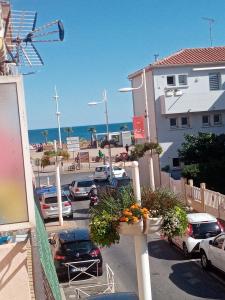 Appartement Séjour Valras-Plage T3 Vue sur Mer - 50m centre et mer 1 étage 23 Boulevard Gambetta 34350 Valras-Plage Languedoc-Roussillon