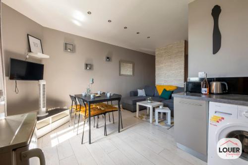 Séjours & Affaires - Appartement Spacieux et Calme - Amboise