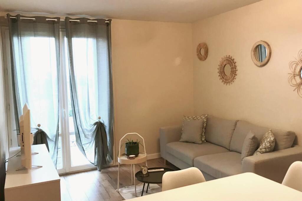 Appartement Serenidad - Appartement cosy 50m2 et Parking 36 Rue des Aubrays 36000 Châteauroux