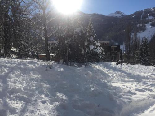 Serre Chevalier Chantemerle T2 + coin montagne en RDC pour 6 personnes