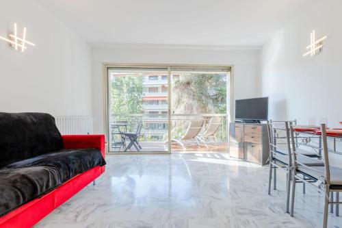 SERRENDY 2-bedroom apartment entirely renovated