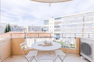 SERRENDY 3 minutes from the Rue dAntibes and the famous Croisette!