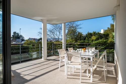 SERRENDY 3 pièces avec terrasse & piscine proche centre-ville Cannes