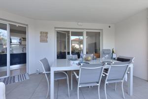 SERRENDY Apartment in residential property with swimming pool