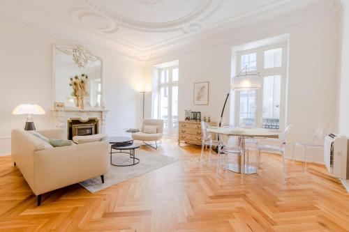 SERRENDY Heart of Cannes city center 3-bedroom at the foot the beaches