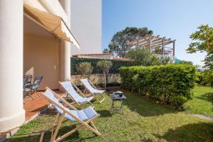 SERRENDY  RARE !  Superbe 3 pièces avec jardin & vue sur la mer 
