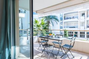 Appartement SERRENDY Résidence avec piscine à deux pas des plages Palm Beach 2 Impasse Ordan 06400 Cannes Provence-Alpes-Côte d\'Azur