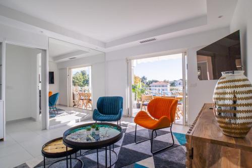 Serrendy TERRACE SEA VIEW UPSCALE RESIDENCE SWIMMING POOL