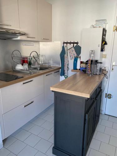 Sète - Confortable appartement T3 climatisé 6 personnes avec garage - 150 m de la plage