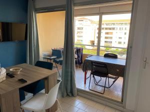 Sète - Confortable appartement T3 climatisé 6 personnes avec garage - 150 m de la plage