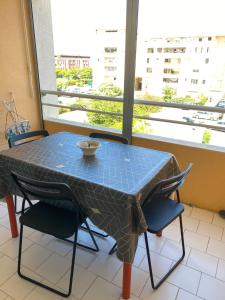 Sète - Confortable appartement T3 climatisé 6 personnes avec garage - 150 m de la plage